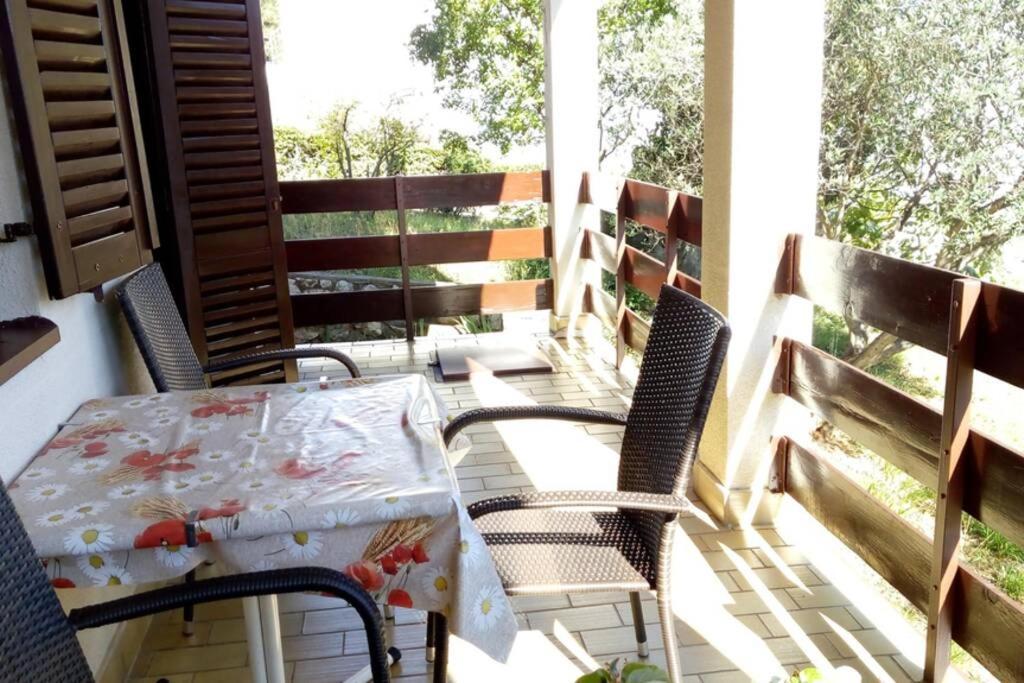Raša Apartment Zdenka מראה חיצוני תמונה